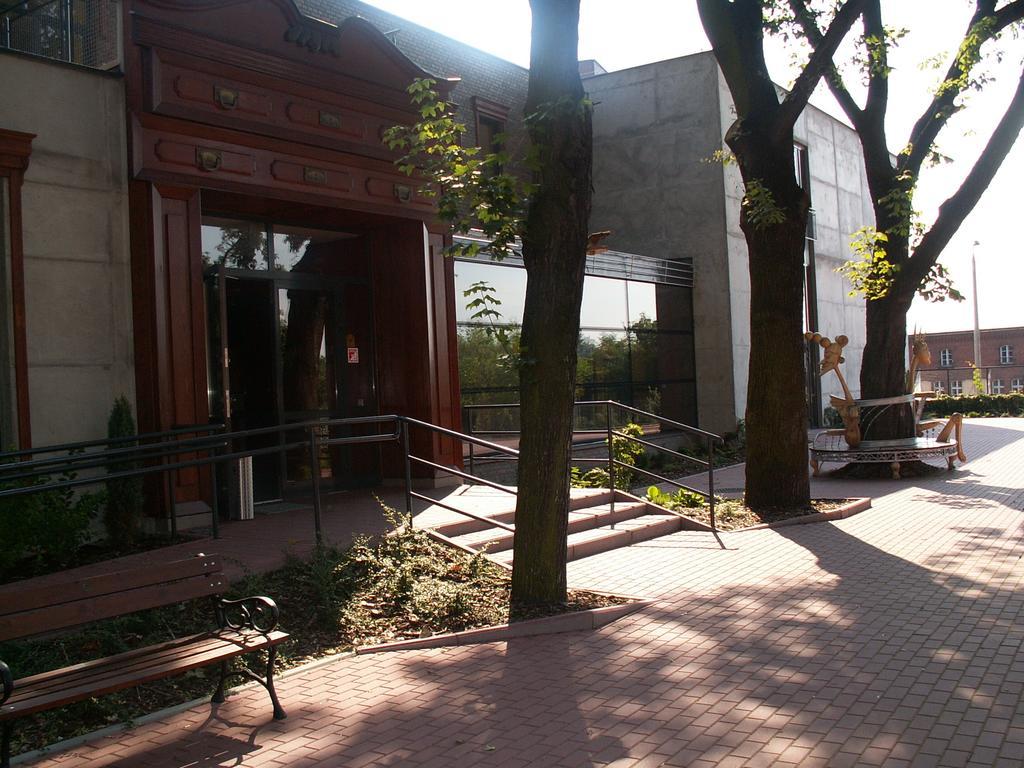 Teatr Baj Pomorski Stary Toruń Exteriör bild